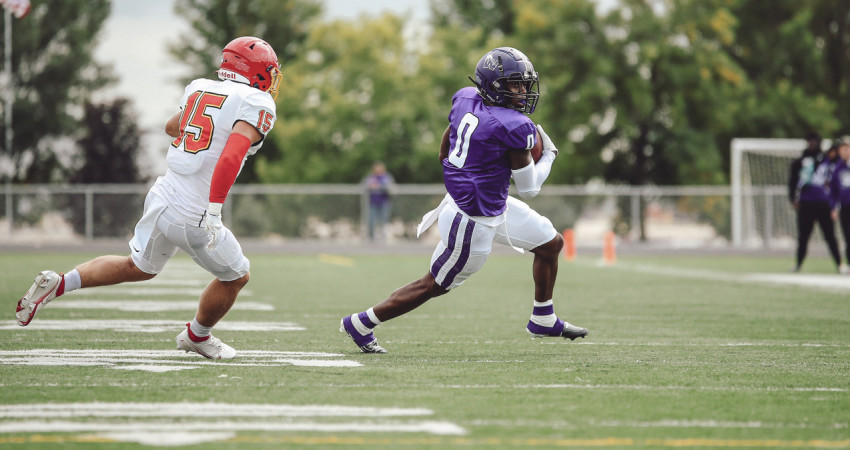 Warriors Stay Undefeated, Winning 42-17 Against the Trojans