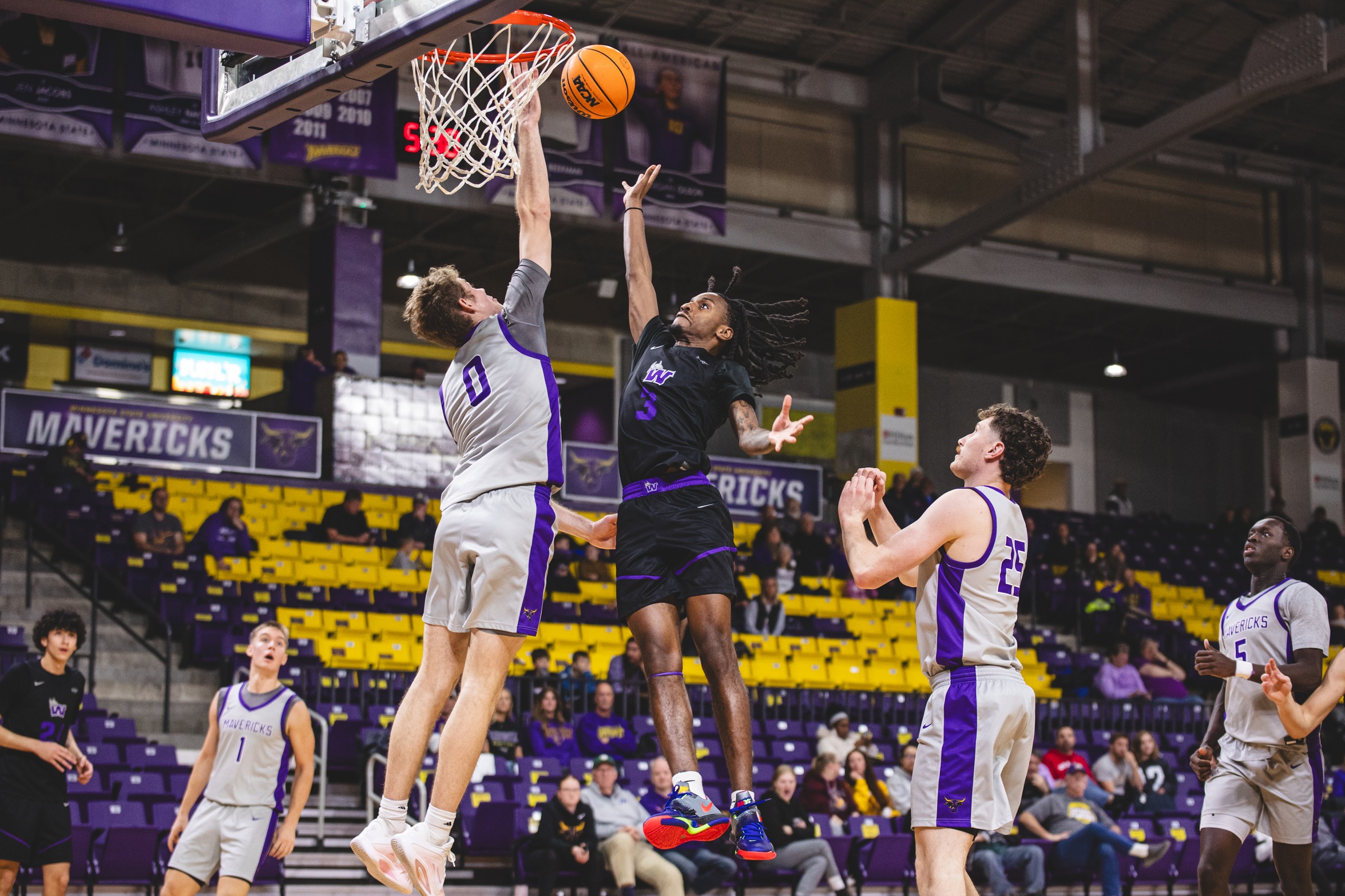 Waldorf Men's Basketball Can't Complete Second Half Comeback vs. Dakota Wesleyan