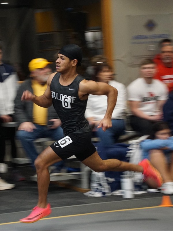 Warriors Break Personal Bests at Mount Marty