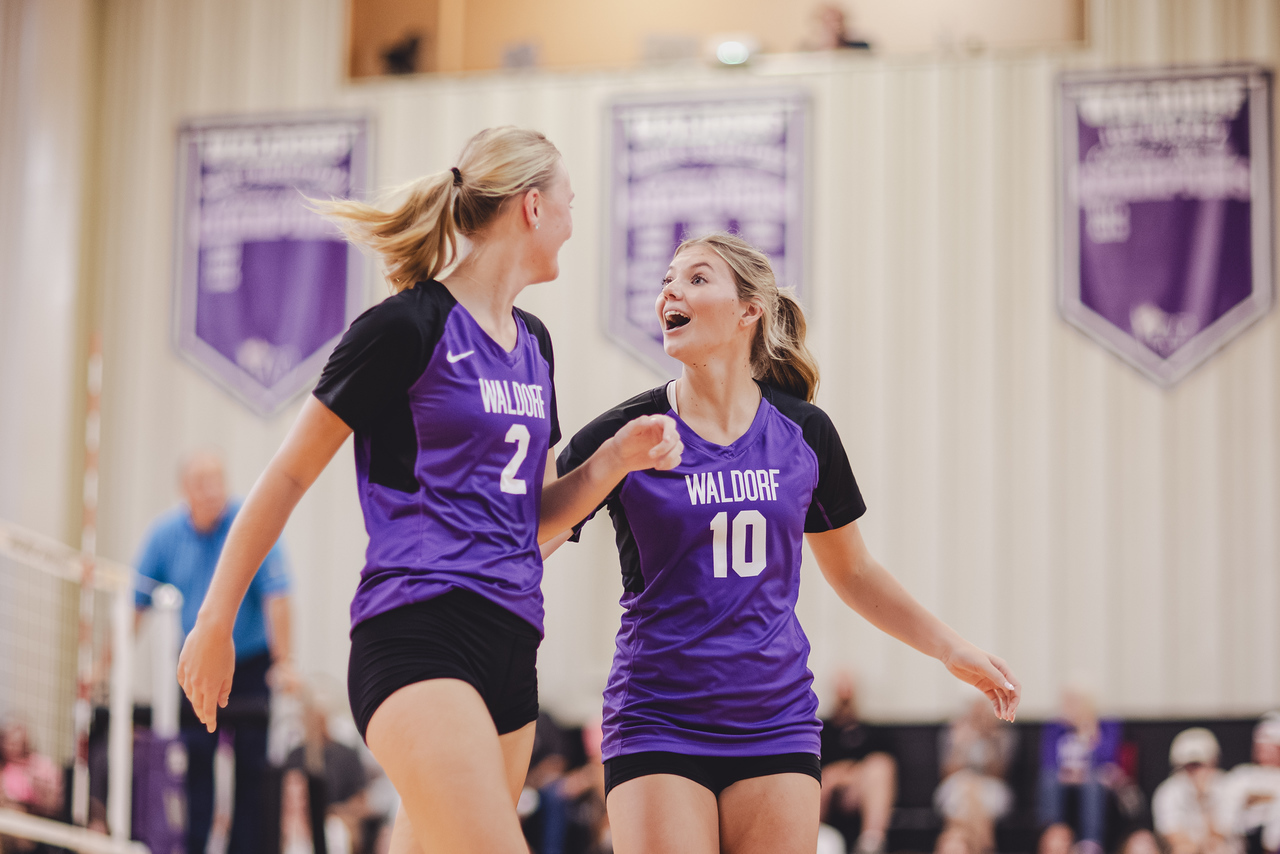 Waldorf Volleyball Faces Loss Against Briar Cliff